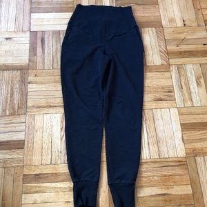H&M Maternity sweat pants.